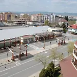Flores Park Lägenhet Slăntjev Brjag