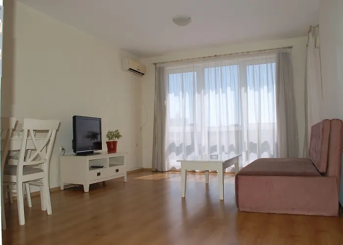 Flores Park アパート *