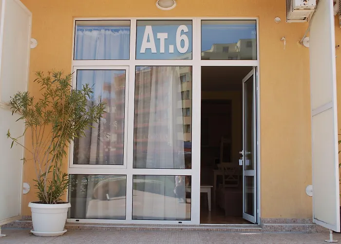 Flores Park * סאני ביץ'