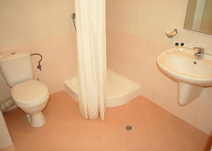 Flores Park * סאני ביץ'