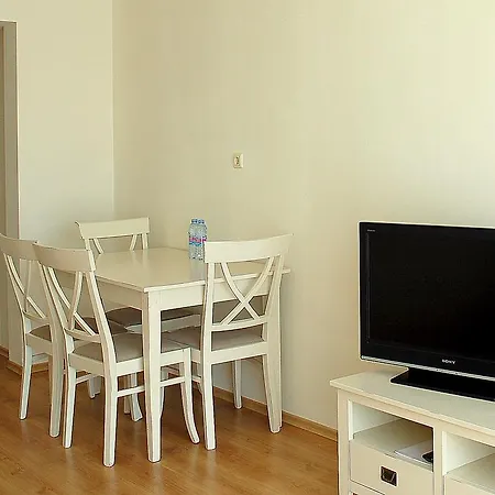 Flores Park Apartahotel Sunny Beach