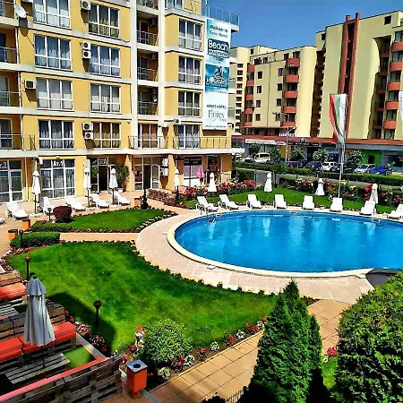 Flores Park Apartahotel