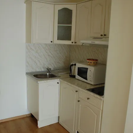 Appartement Flores Park *