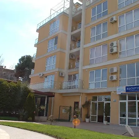 Flores Park Солнечный берег